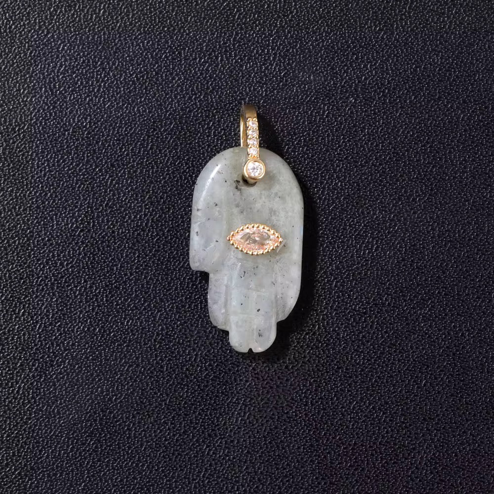 Collana “LÙMINA” – Mano di Fatima in Pietra Naturale