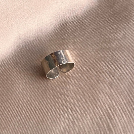 Anello 1 cm MARTELLATO - Acciaio