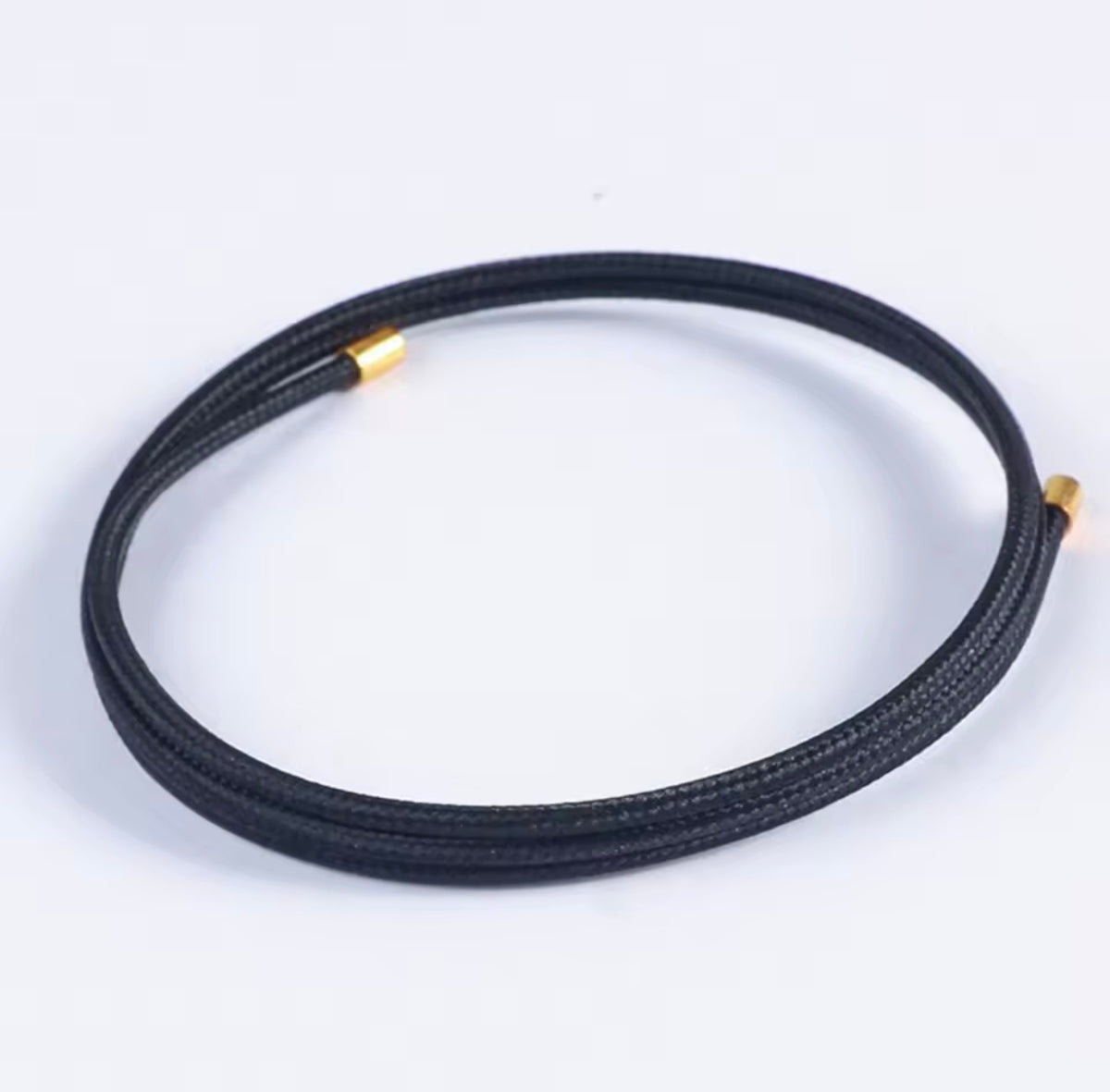 Abbraccio Magnetico – Girocollo Regolabile con Chiusura Rapida