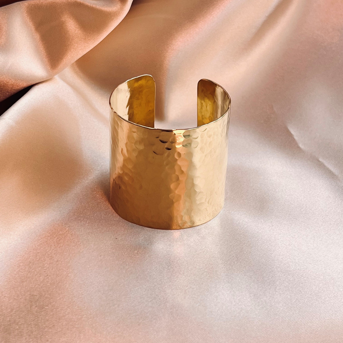 Bracciale Personalizzabile 5 cm in Ottone Martellato